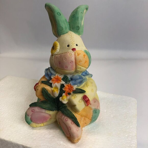 J.T.S. International‎ Inc. Patchwork Ceramic Bunny Figurine - Picture 1 of 6